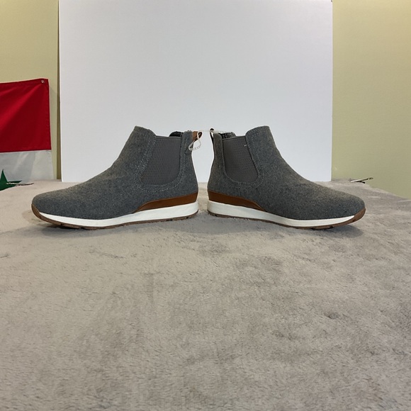 b.o.c. Charcoal Ankle Boots - Picture 4 of 7